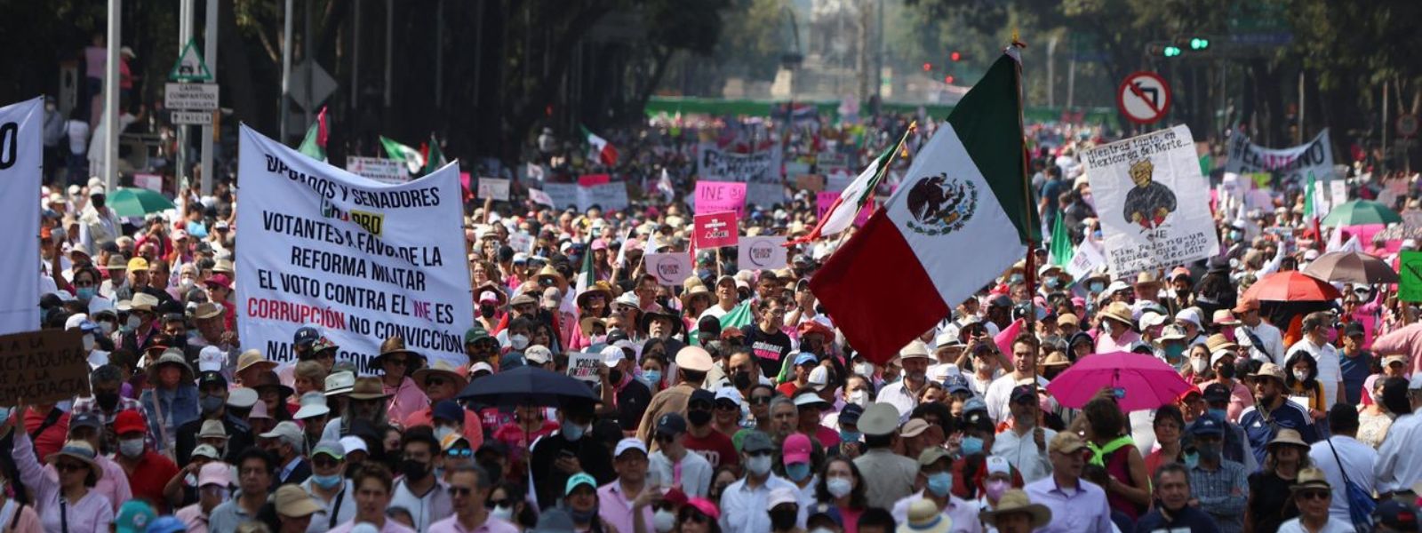 Huge crowds protest Mexican government attempts to reduce funding for elections